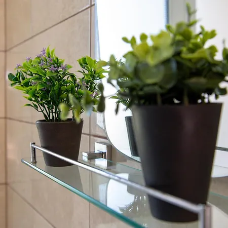 Astoria بودغوريتْسا