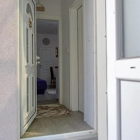 Astoria بودغوريتْسا