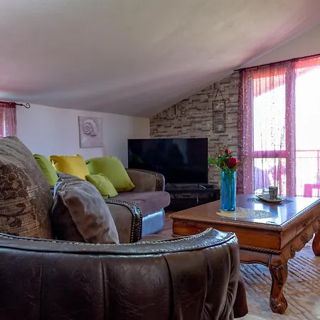 شقة Astoria بودغوريتْسا