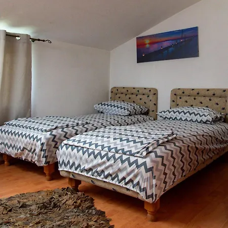 Astoria Apartment *